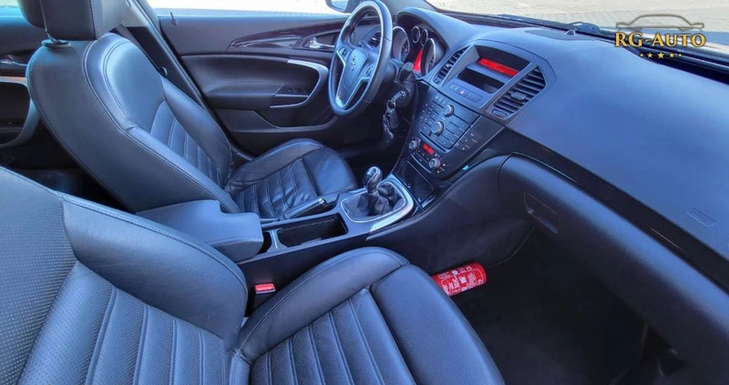 Opel Insignia cena 23900 przebieg: 238000, rok produkcji 2010 z Ciechocinek małe 667